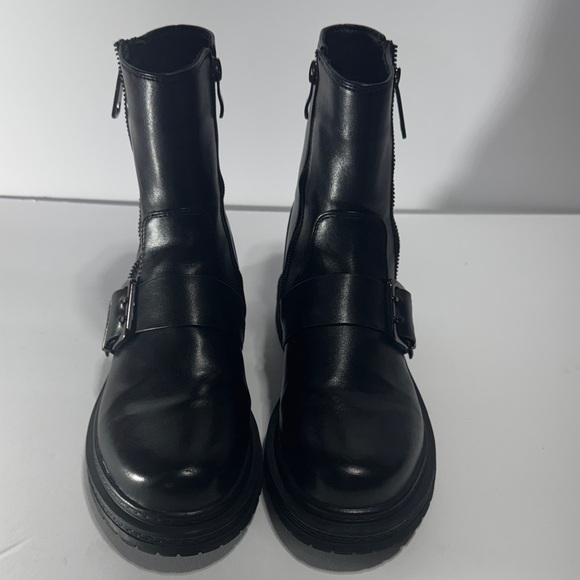 Black Leather Men's Boots - Picture 3 of 6
